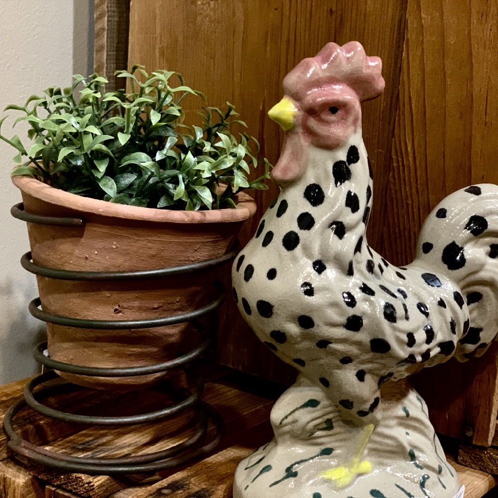 planter and rooster decor items