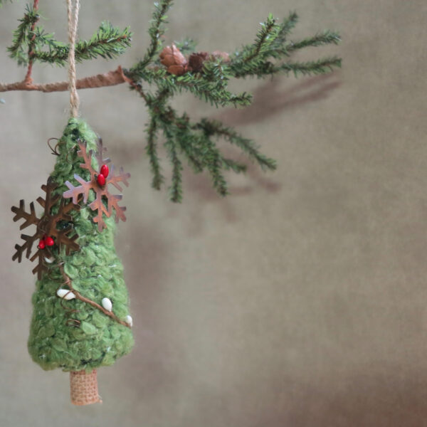 wool tree ornament 2