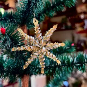 tin can star ornament